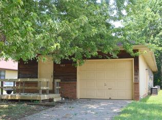 537 W Edgewood St, Springfield, MO 65807