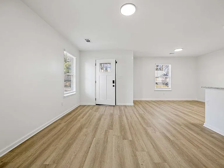 3023 Waynoka Ave — Photo 3