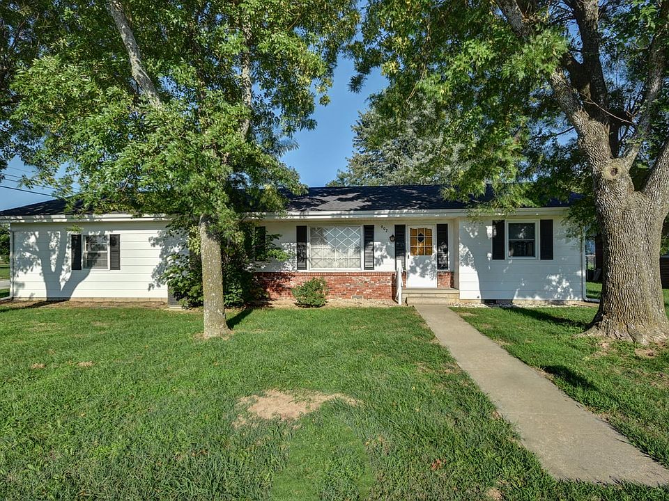 902 Carl Allen Dr-3