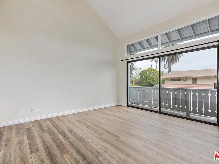 1508 Berkeley St #B — Photo 16