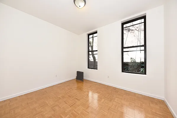 Rented by Buchbinder & Warren | media 8