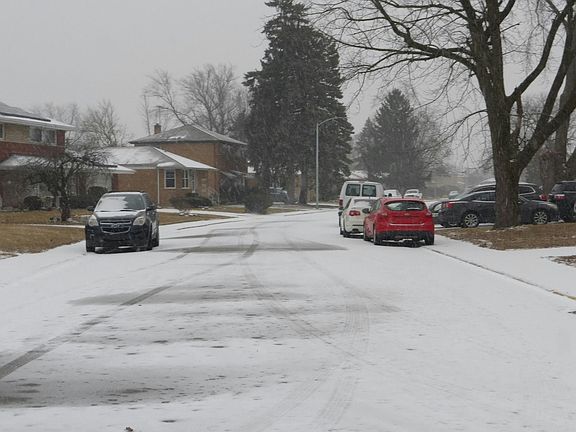 5th image of 15938 Ellis Ave