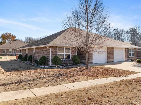 1522 Meadowhill Dr, Mountain Home, AR 72653