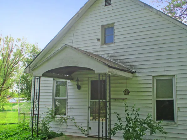 22279 E Texas Rd, Canton, IL 61520