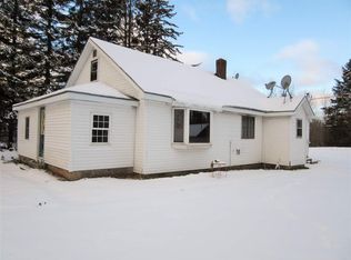 1864 W Quarry Rd, Gulliver, MI 49840