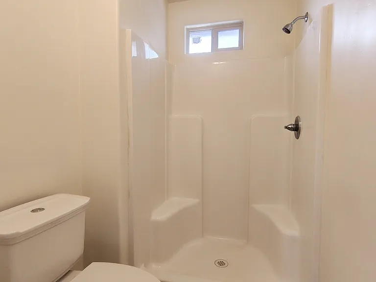 4 E Delta Rd #1 — Photo 15