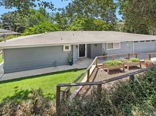 560 Lado De Loma Dr, Vista, CA 92083