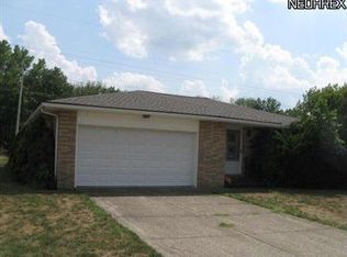 10817 Baron Dr, Parma, OH 44130