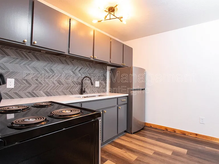 338 N Lorraine Ave — Photo 15