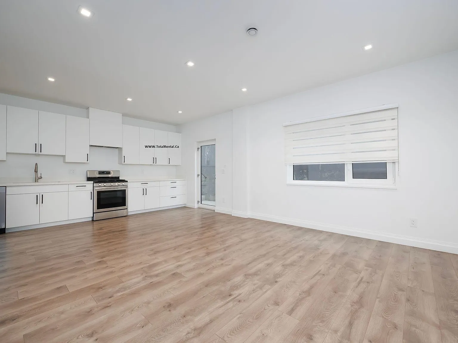 2 bed, 1000 sqft, $2,000 — Photo 3