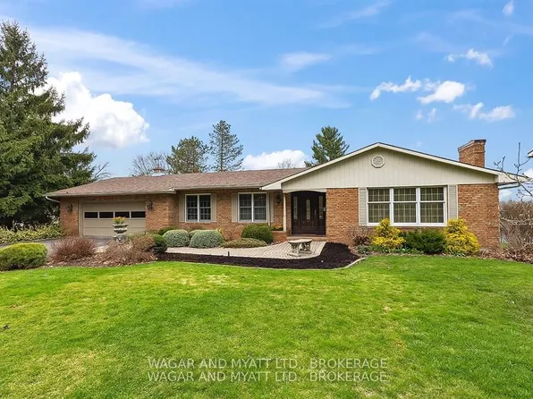 99 River Rd, Greater Napanee, ON K7R 3H3