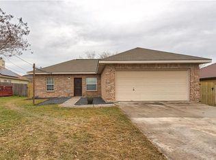 106 Bellair Dr, Kyle, TX 78640