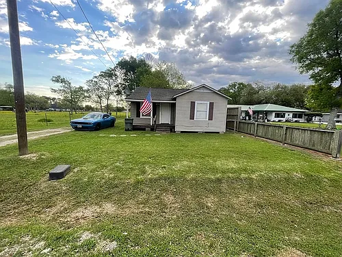 6352 Diamond Ave Photo 1