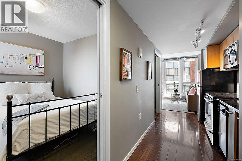 Victoria Apartment for rent - 1 Bedroom — photo 5