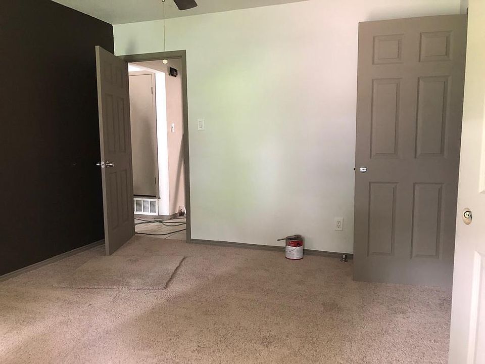 2nd image of 708 N Center St