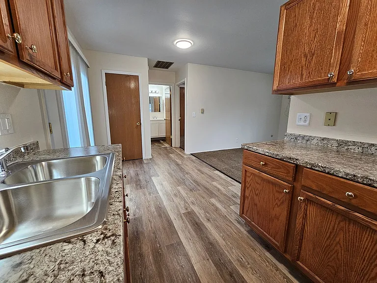 Garden Ridge Apartments — Photo 30