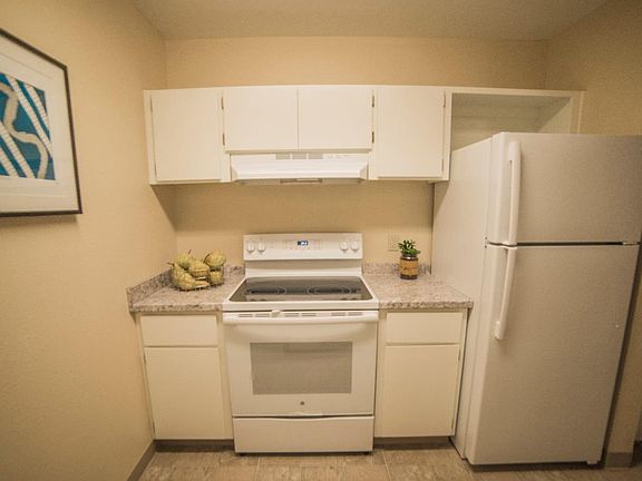 5th image of 980 Kiely Blvd Unit 315