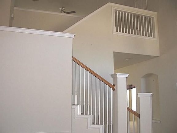 3rd image of 5520 Seabury Dr