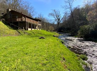 21027 Wayah Rd, Topton, NC 28781
