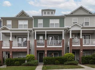 340 Kinellan Ln, Cary, NC 27519