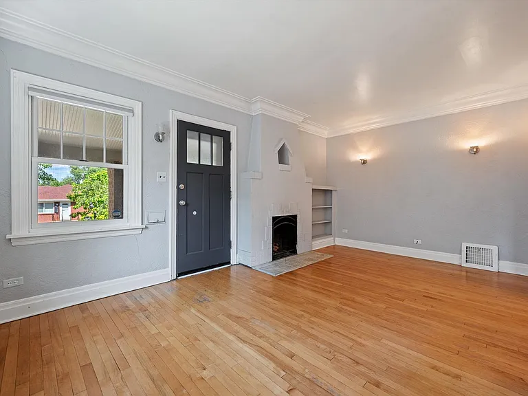 1644 S Grant St — Photo 6