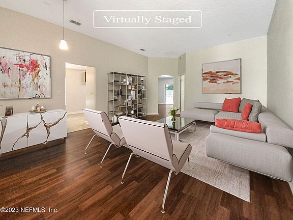 2nd image of 737 MACKENZIE Circle