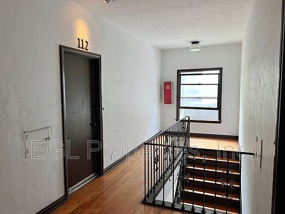 3rd image of 1432 Echo Park Ave Unit 112