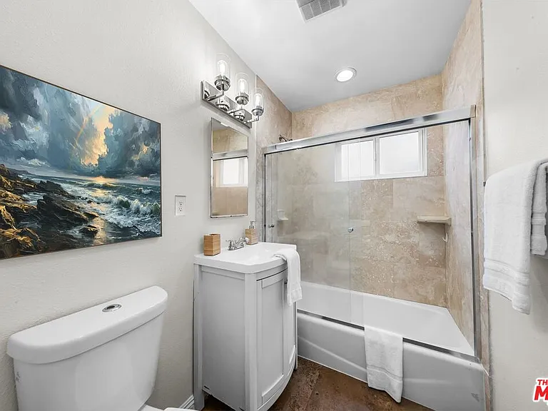 643 Pacific St #3 — Photo 15