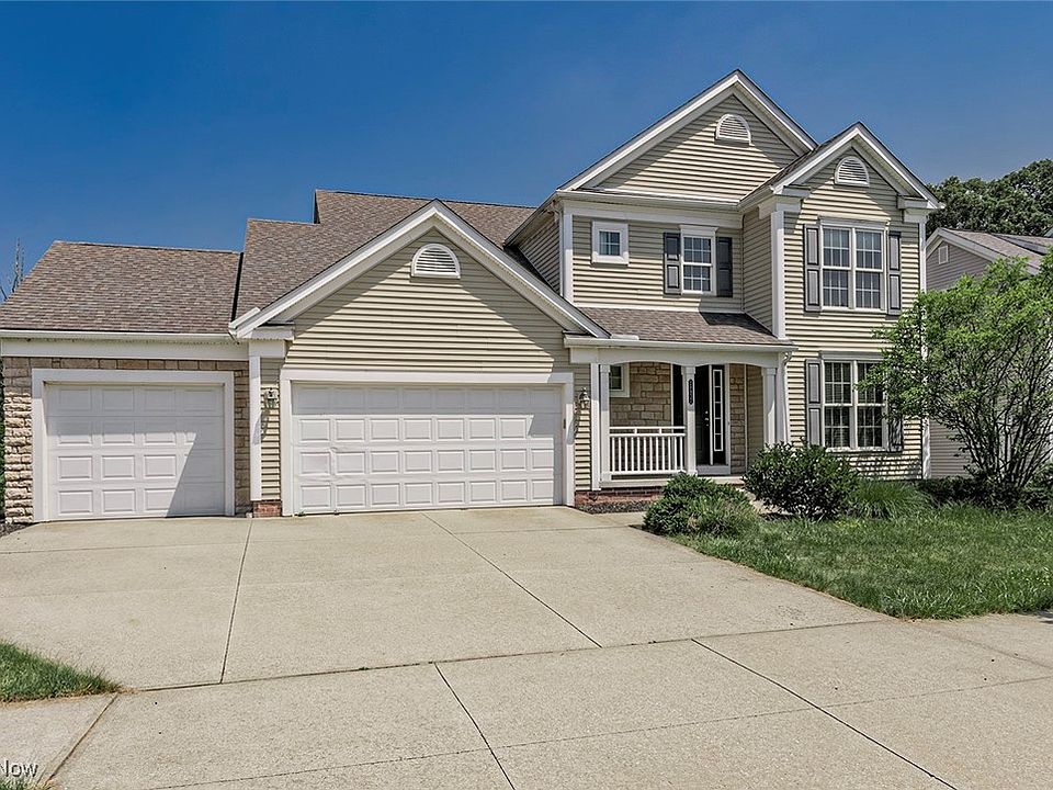 1st image of 28937 N Village Ln