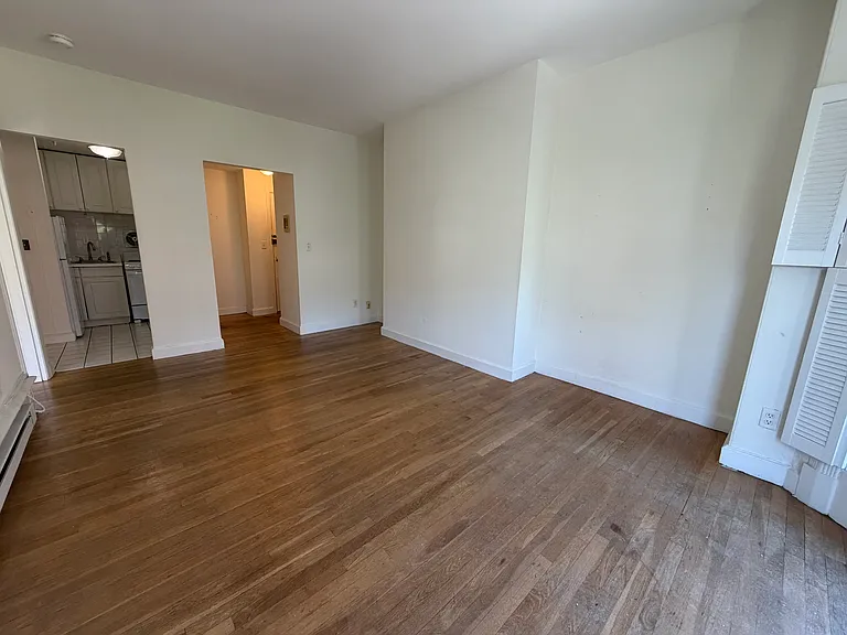 525 Beacon St #18 — Photo 5