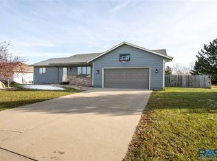 600 S Susan Ave, Crooks, SD 57020