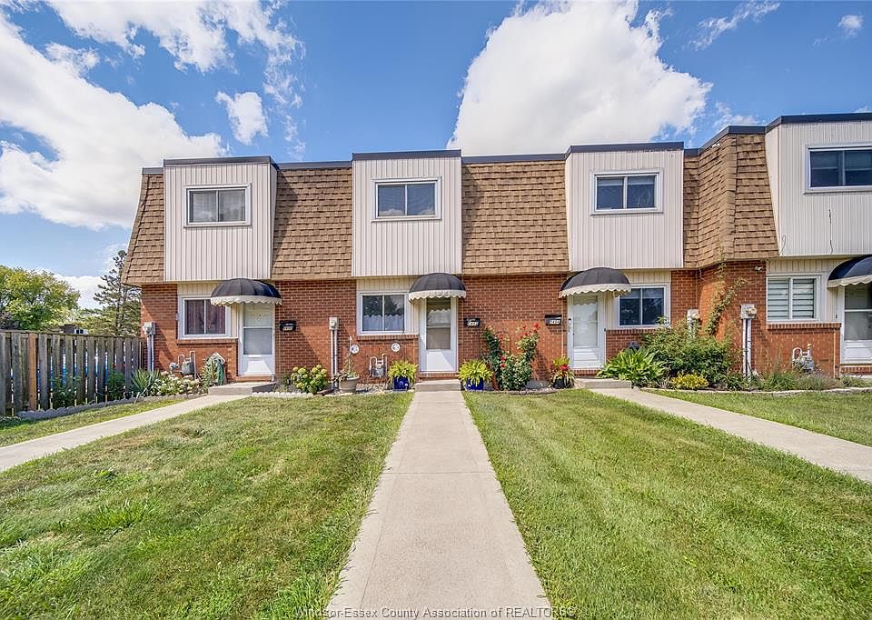 1st image of 5492 Lassaline Ave #4