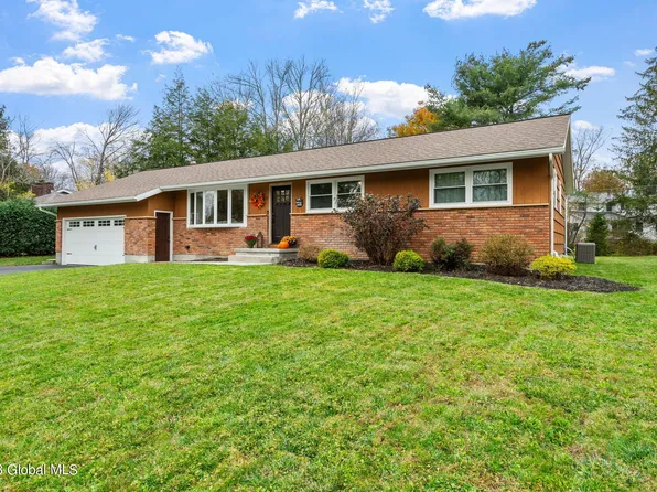 10 Yolanda Drive, Burnt Hills, NY 12027