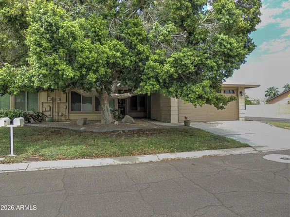 12166 S SHOSHONI Drive, Phoenix, AZ 85044
