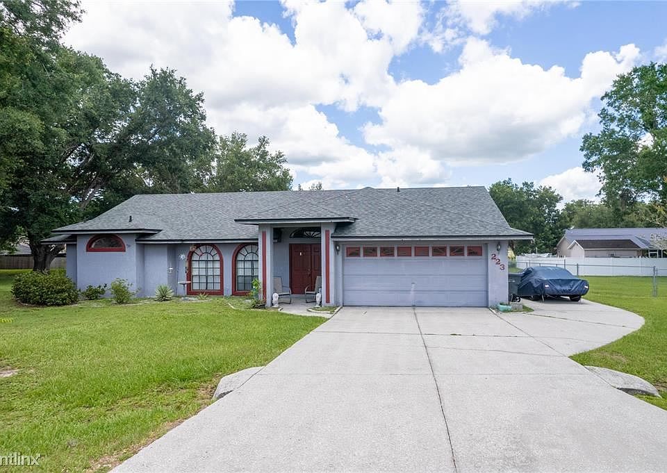 1st image of 223 Tara Ct