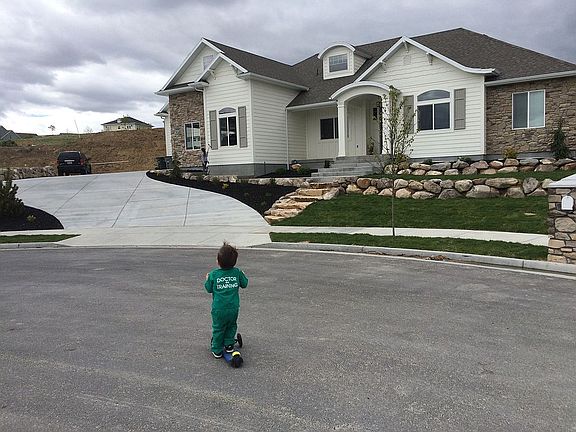 2nd image of 4148 W Shinnerock Dr
