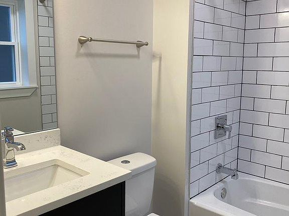 4th image of 2939 N Kedzie Ave #3Z