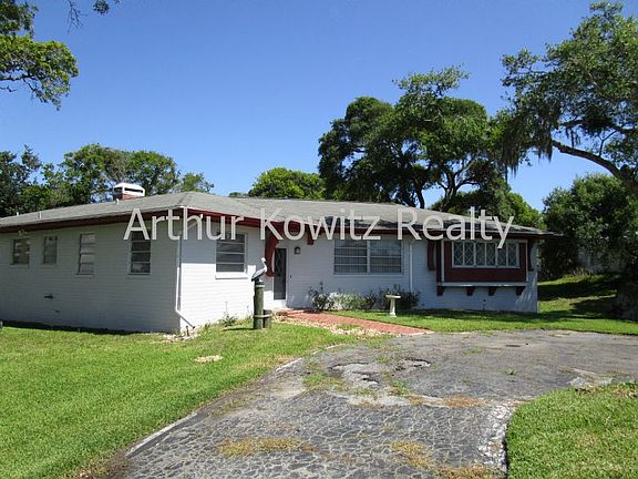 3rd image of 11 Foster Dr