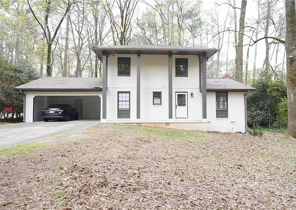 2221 Pinecliff Dr
