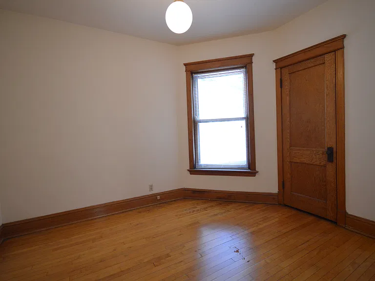 859 W Fletcher St #3 — Photo 10