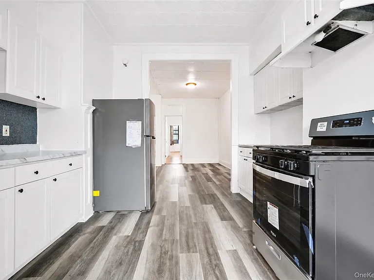 71-60 69th Pl #1L — Photo 7