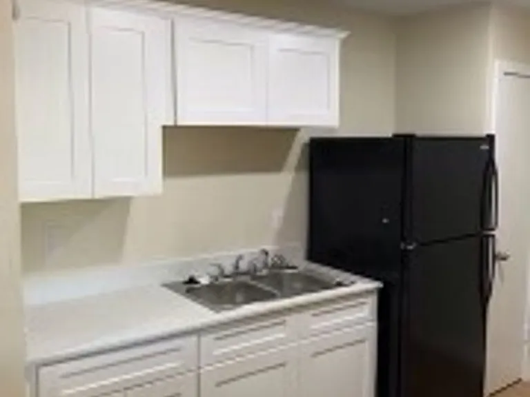 Thompson Square Apts., LLC — Photo 7