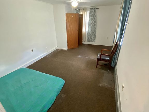 5th image of 11 Ashford Ave #2H