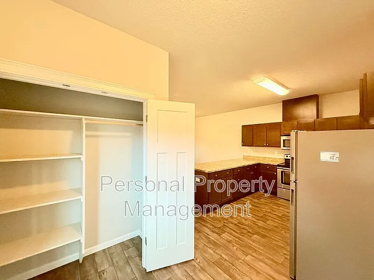 12600 NE 49th St #E — Photo 11