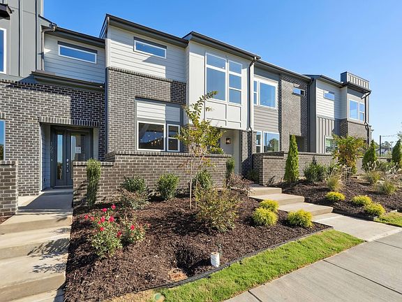 5th image of 137 Parkland Dr