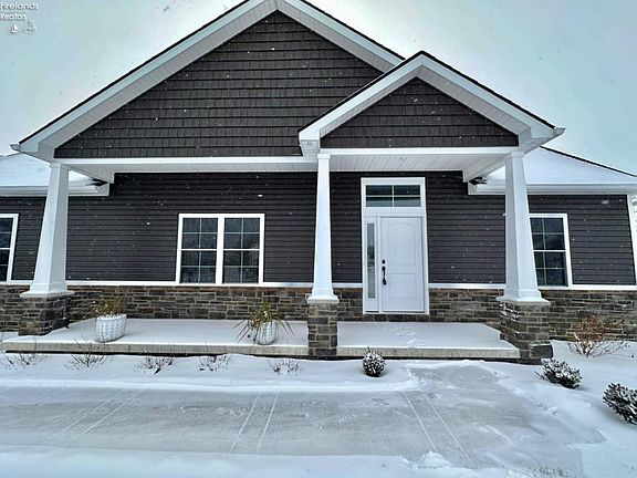 2nd image of 525 Elise Ln #532