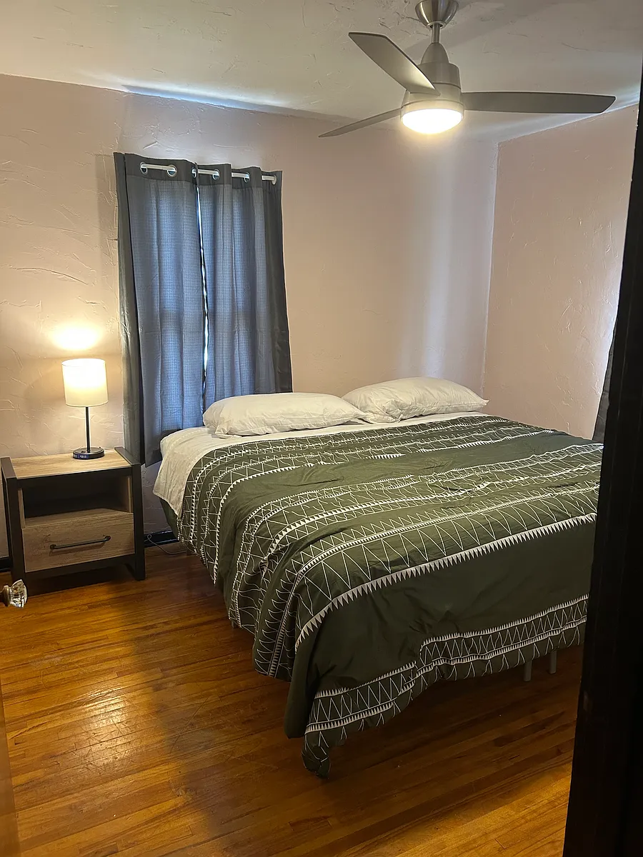 Photo 1 of 6 - 603 16th Ave #1 - Green Bay, WI Bedroom1 With a king bed You will have your own private locked bedroom in the house. You will also have your own living room! - 603 16th Ave #1