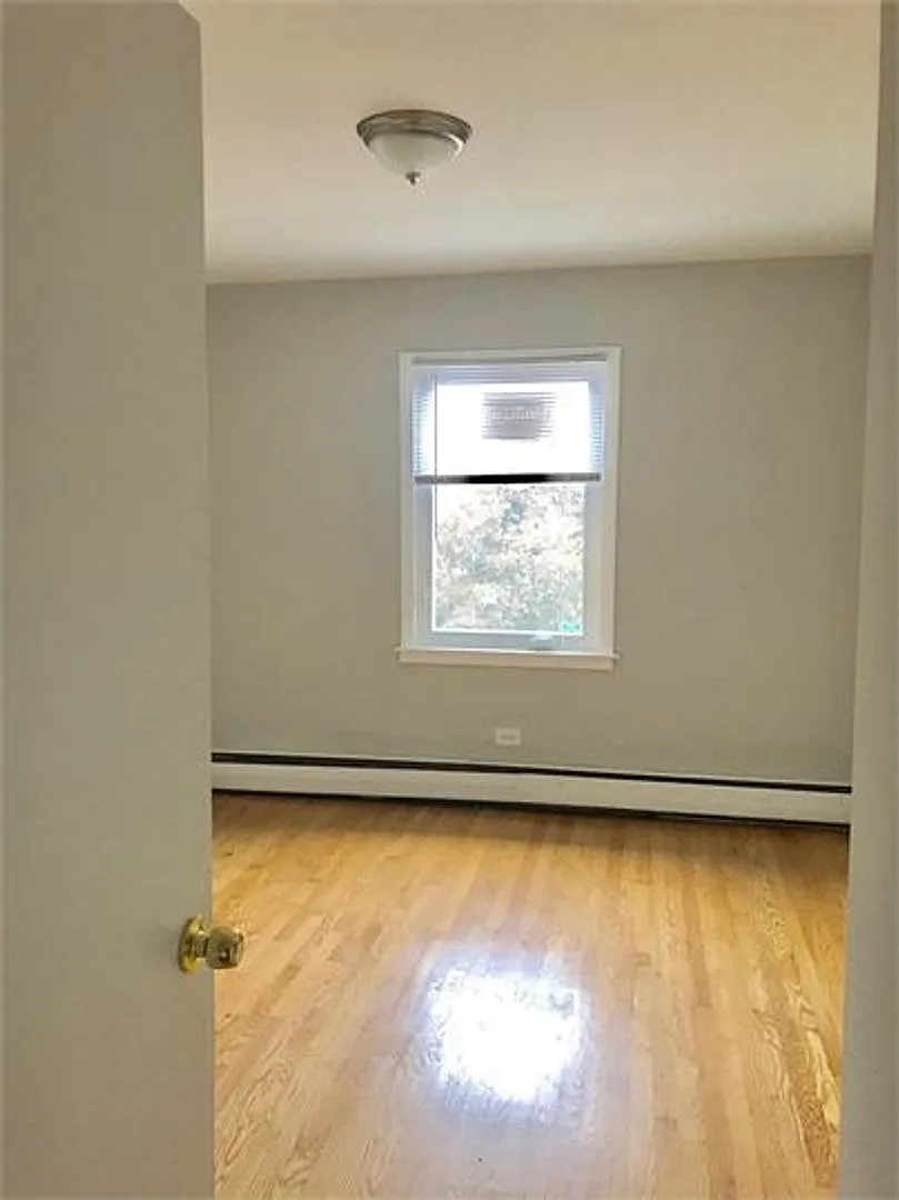 1500-04 North 22nd Avenue — Photo 4