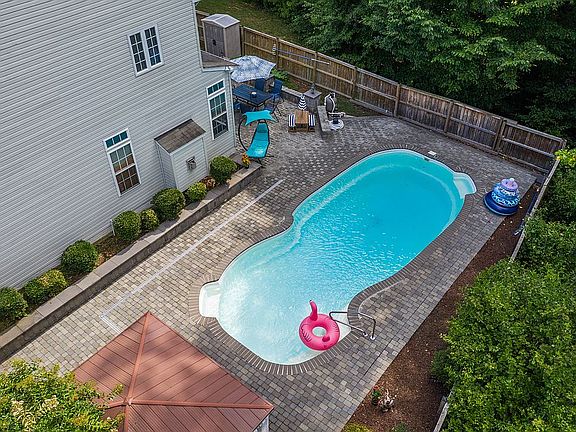 5th image of 13174 Habrown Ct