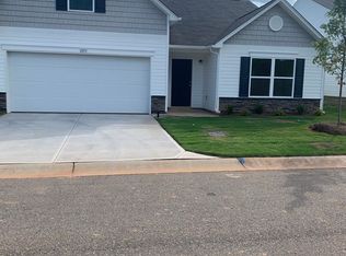 1055 Silvertrace Dr, Salisbury, NC 28144